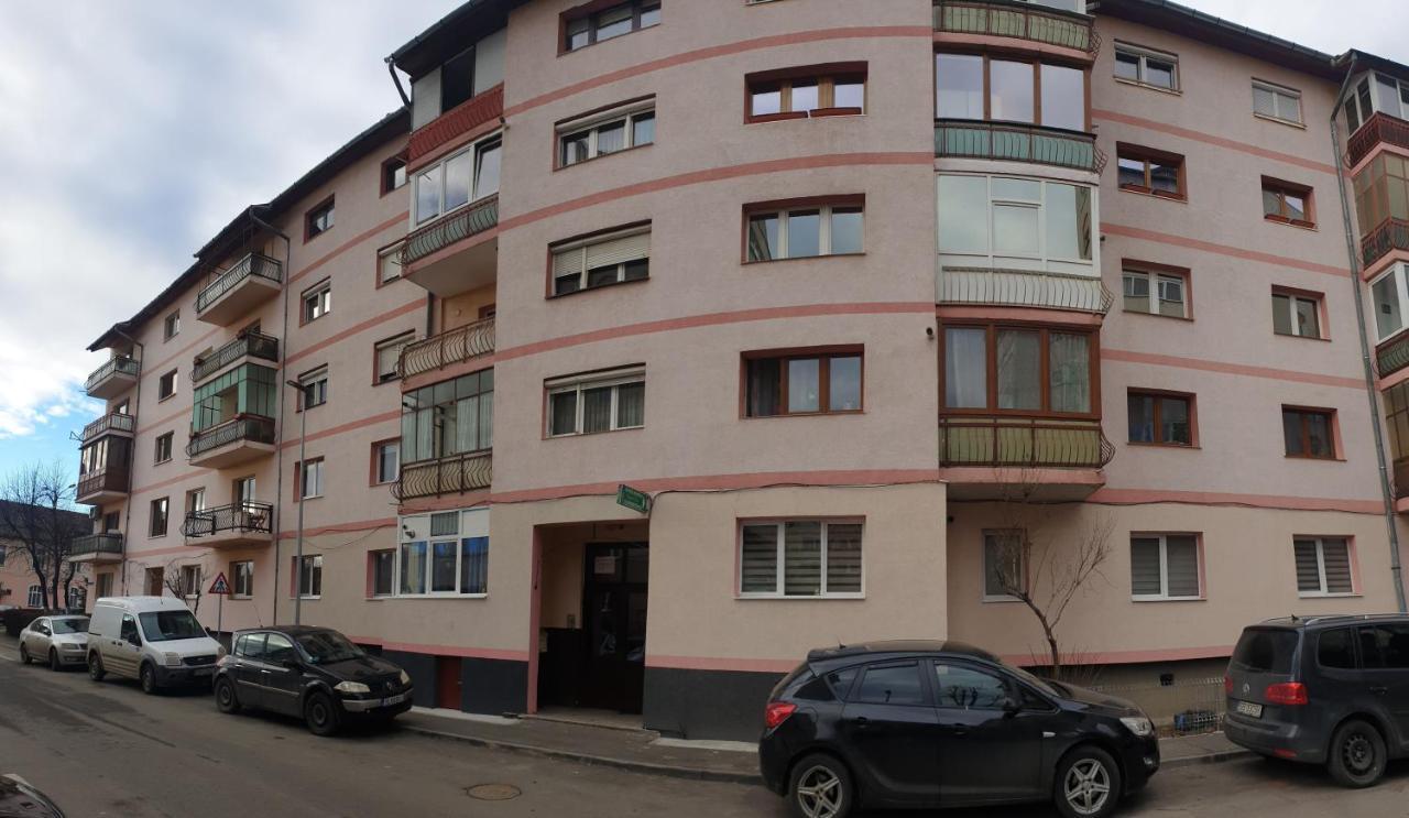 Apartament Central Iulia Сибиу Экстерьер фото